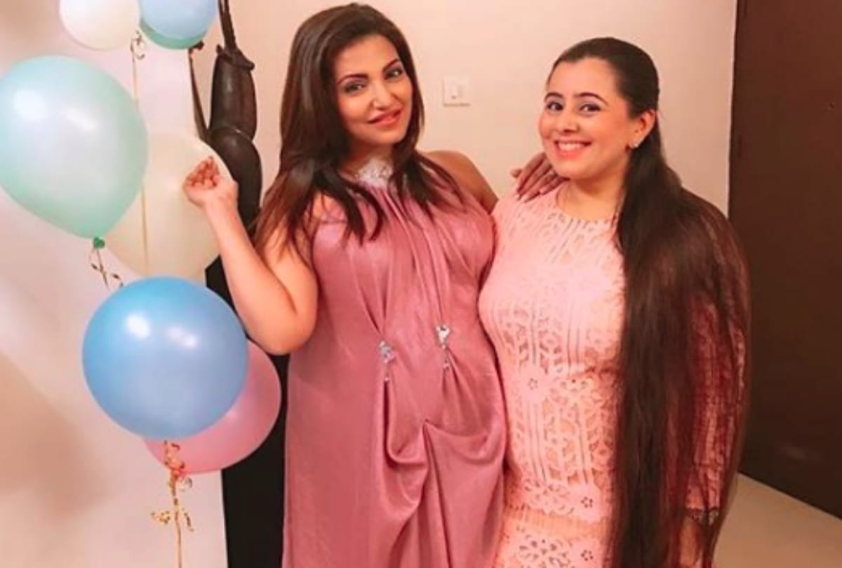 Ishqbaaz actress shared her Baby Bump photo after Baby shower party