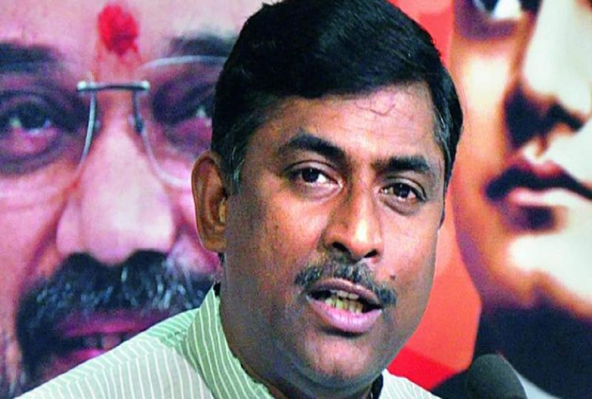 Case against BJP General Secretary P Murlidhar Rao and other eight for cheating