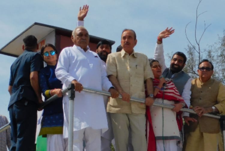 Lok sabha 2019, Bishnoi family and supporters Create distance to Congress parivartan yatra
