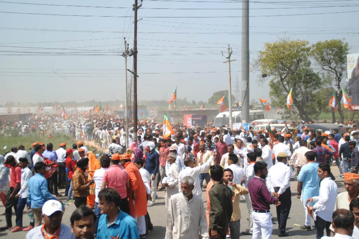 Prime Minister Narendra Modi's rally in Meerut and Congress, SP and BSP of targets