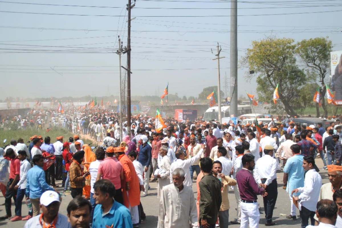 Prime Minister Narendra Modi's rally in Meerut and Congress, SP and BSP of targets