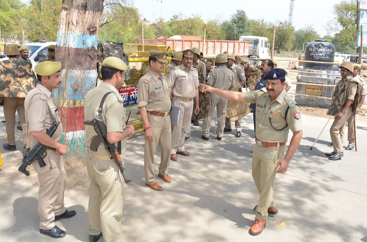 Seized 297 illegal weapons in a week