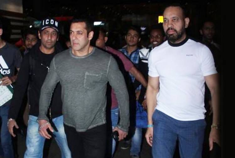 salman khan will launch his bodyguard shera son tiger in bollywood soon