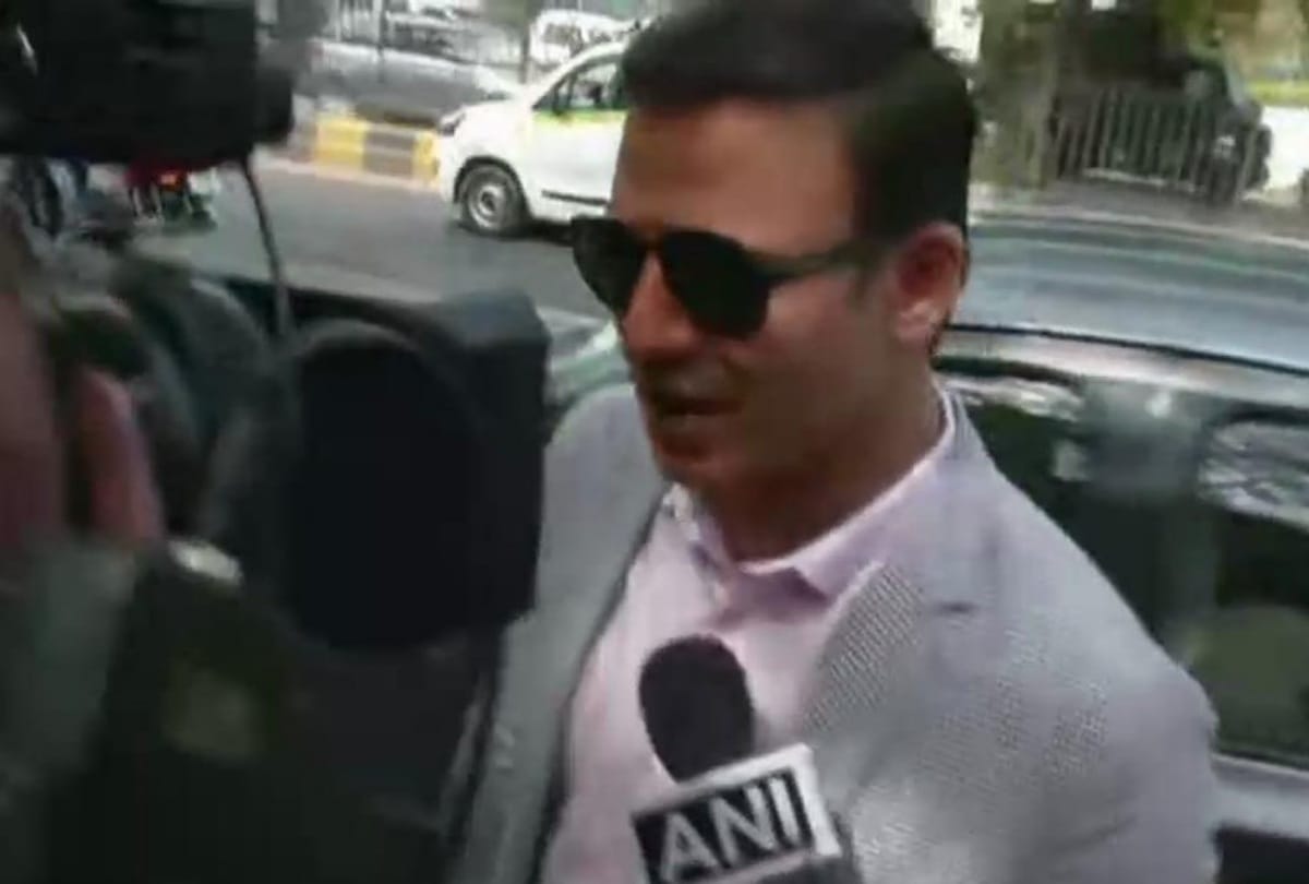 Lok Sabha Elections 2019 vivek oberoi pm narendra modi movie producer sandeep singh reach EC