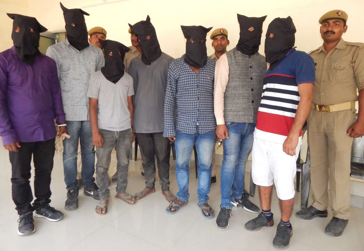 7 inter district robber arrest in encounter in ballia