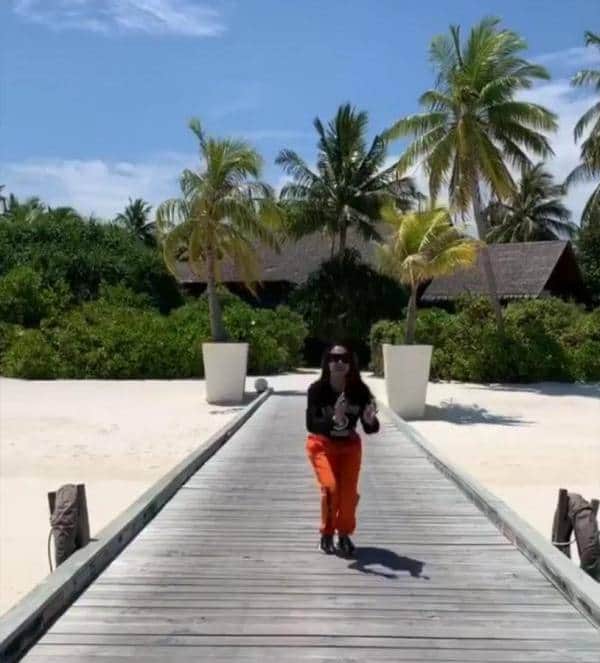 malaika arora enjoying bachelor party in maldives before wedding with arjun kapoor