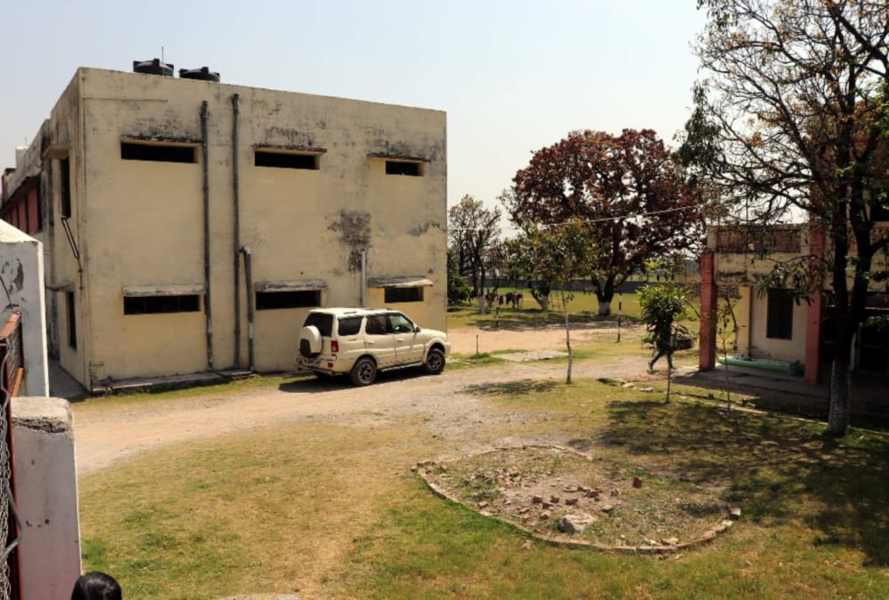 बीईओ को नहीं दिखाए होस्टल संचालन के कागजात