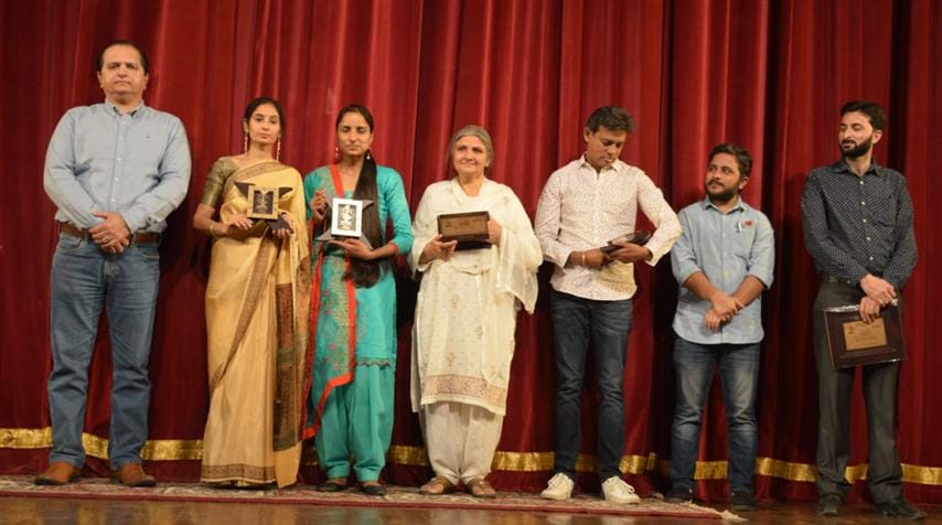 People used to say that the girl has become shameless: Sneha