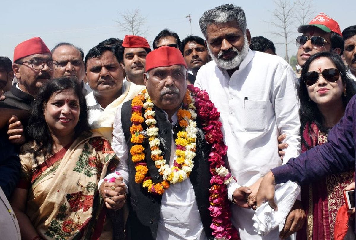 lok sabha elections 2019 etah's SP candidate Devendra Yadav declares asset detail in nomination