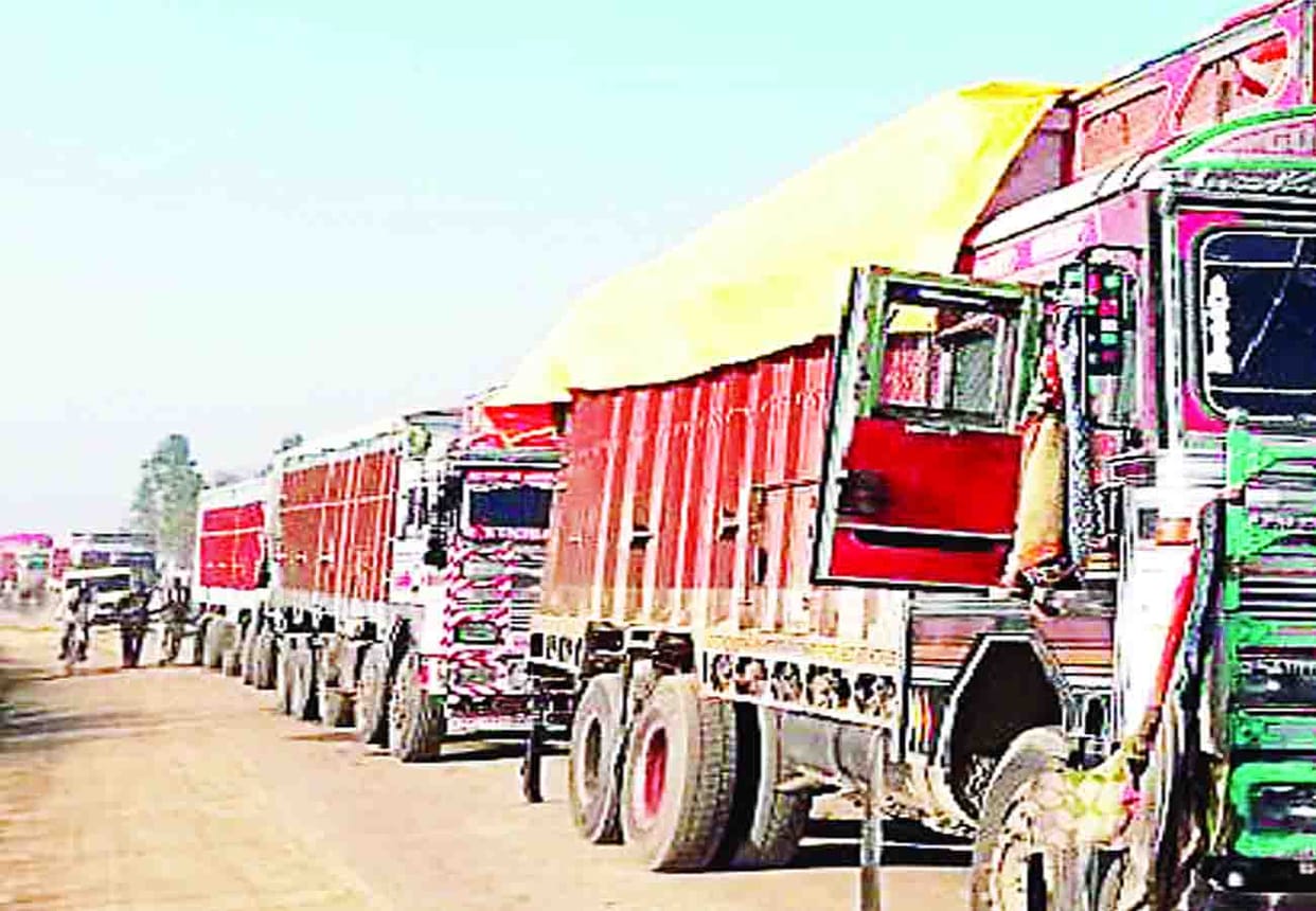 14 truck seals full of sand in unano
