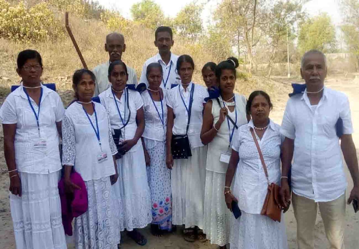 Buddhist followers from Sri Lanka reached Sankisa