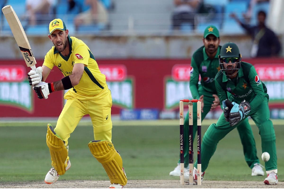 glenn maxwell helps australia to beat pakistan by 6 runs in 4th ODI