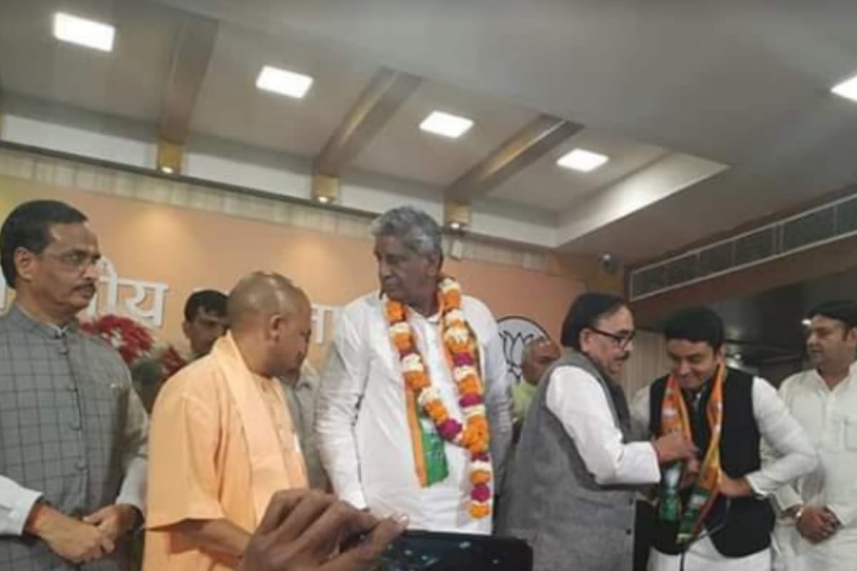 Lok sabha Elections 2019: samajwadi party former Mlc virendra singh joins Bjp