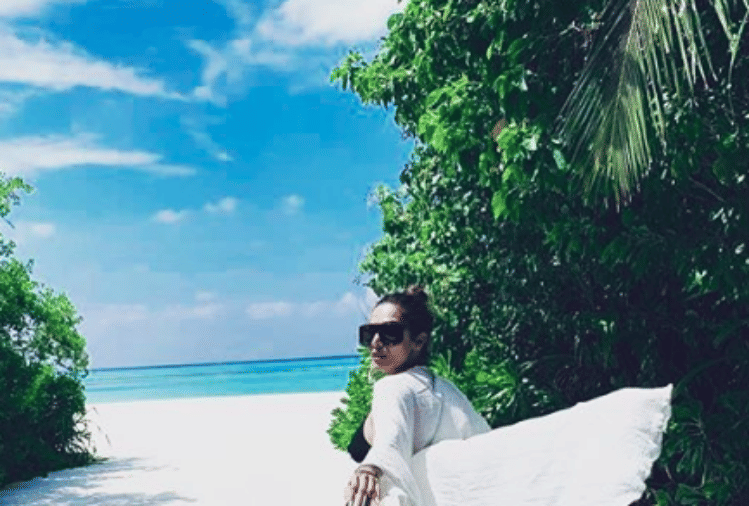 malaika arora share pictures from maldives holiday