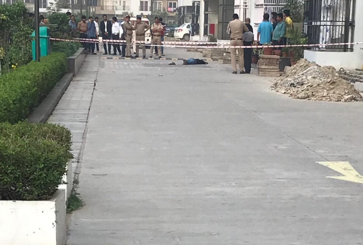 noida engineer mysterious death fall from 16 floor police suspects suicide