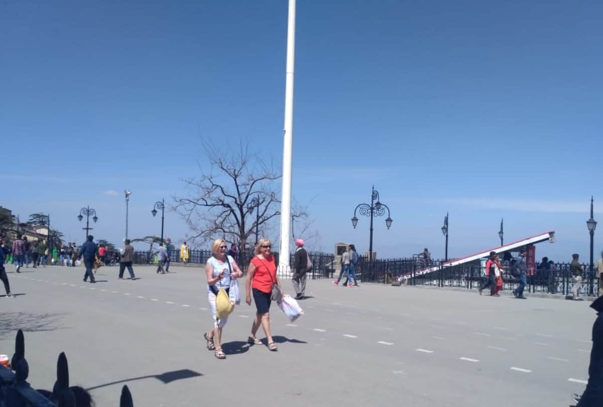 Tourist season started in shimla manali himachal pradesh
