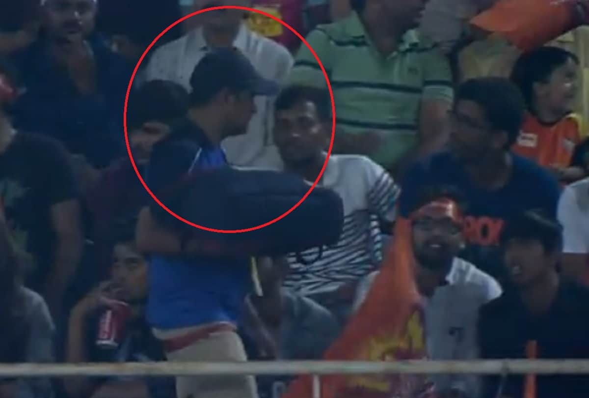 IPL 2019 When pizza delivery boy halted play during the match between RR and SRH