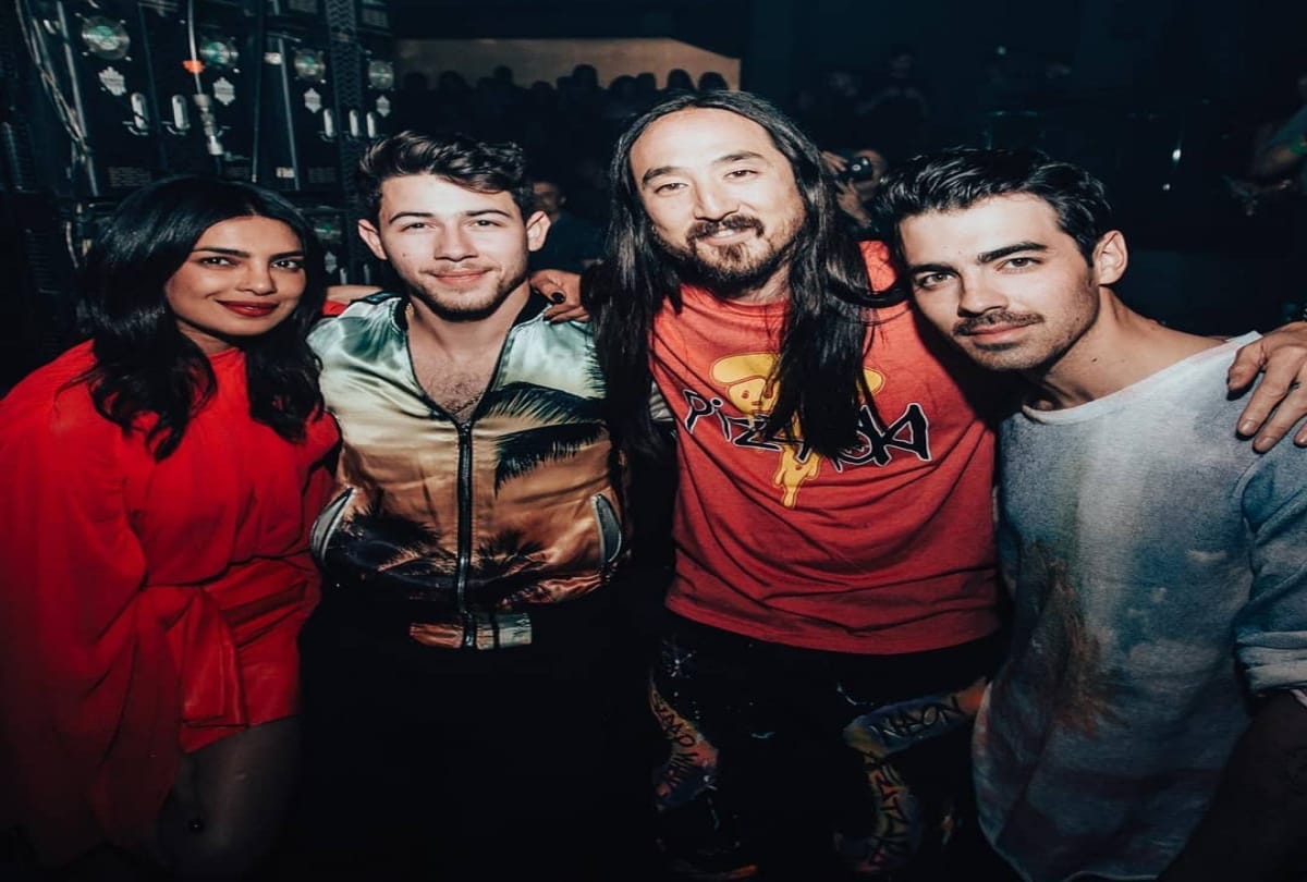 Divorce Rumours Priyanka Attends Jonas Brothers Concert and share photo