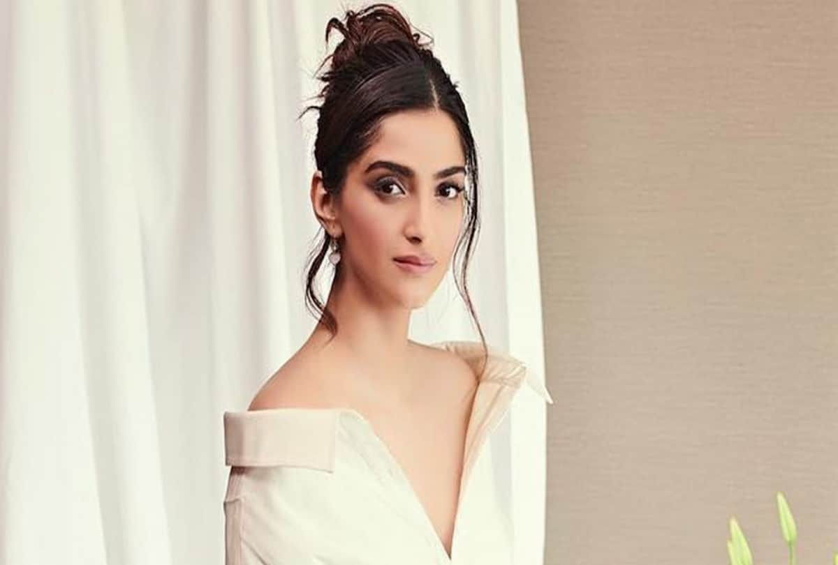 sonam kapoor share photoshopped picture her in old age