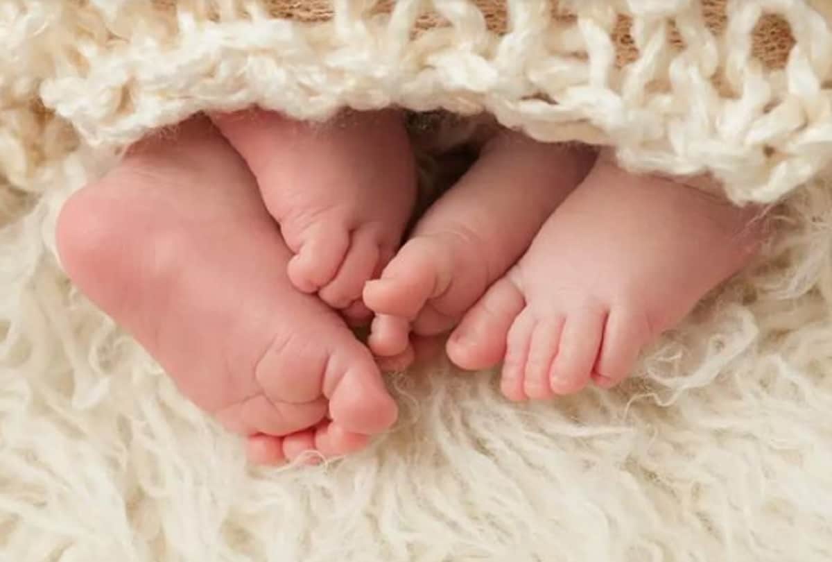 china mum sells her twins baby for credit card and buy new phone