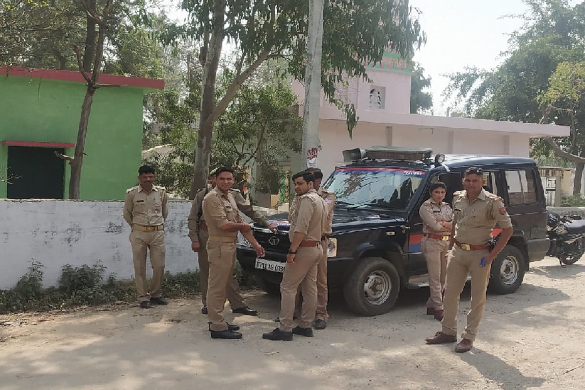 One dies and six injured in conflict between the two side in Sahranpur
