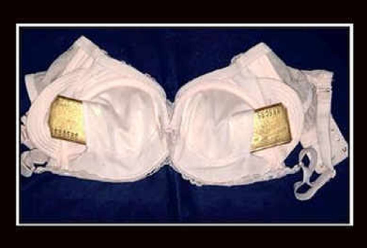 woman arrested in Chennai airport hide gold bars worth 47 lakhs in her bra