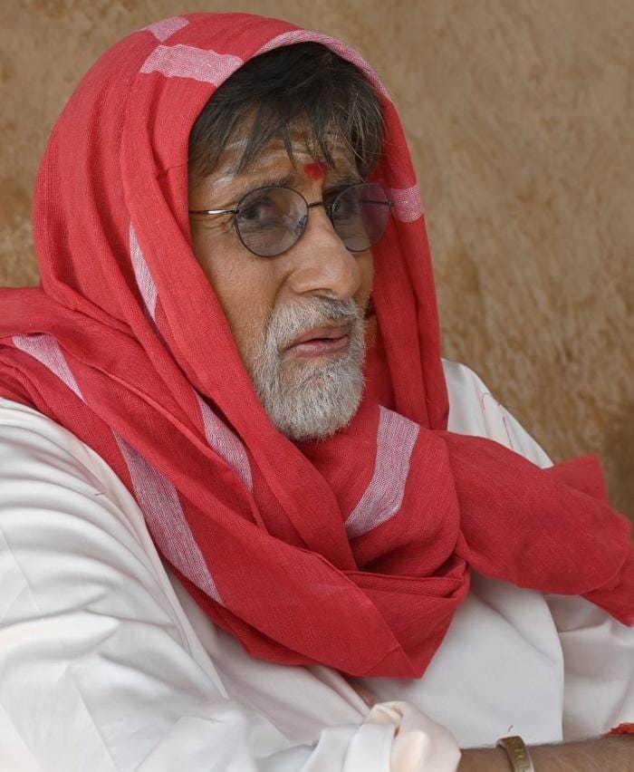 amitabh bachchan share his feeling on social media photos viral