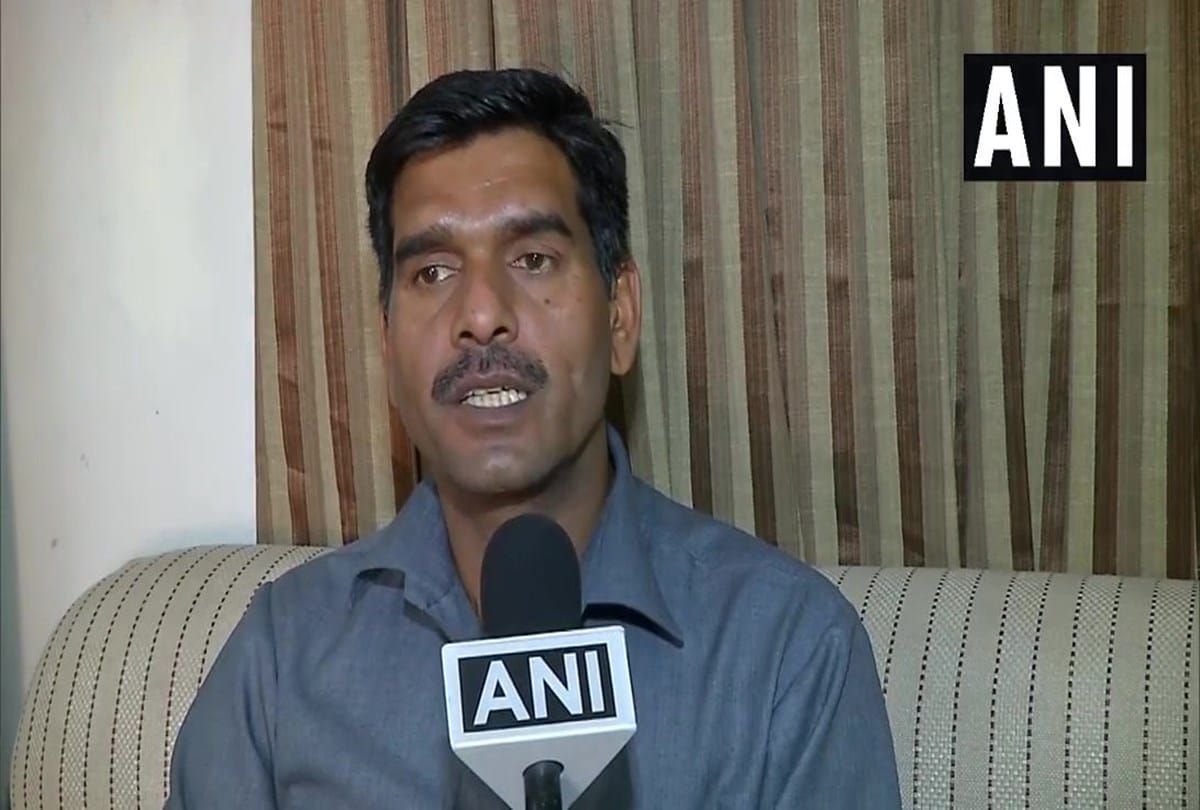 Tej Bahadur Yadav arrested over strike in Jhansi