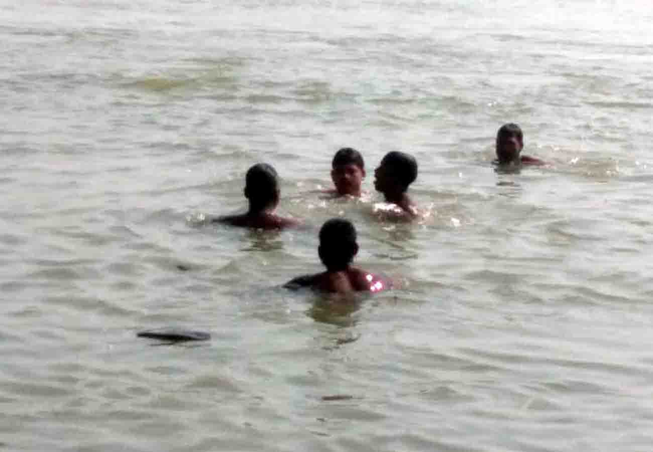 boy drowned in ganga river