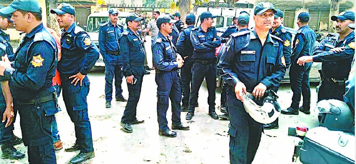 After the trial, the truck driver's bail, the CPU's two constable line spot