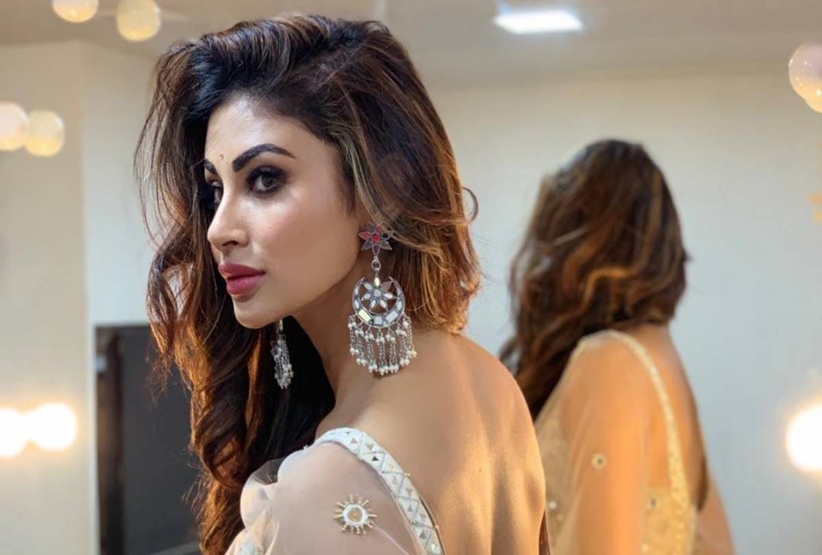 mouni roy shown tantrum and Threatened to cancel her performance at akash ambani wedding
