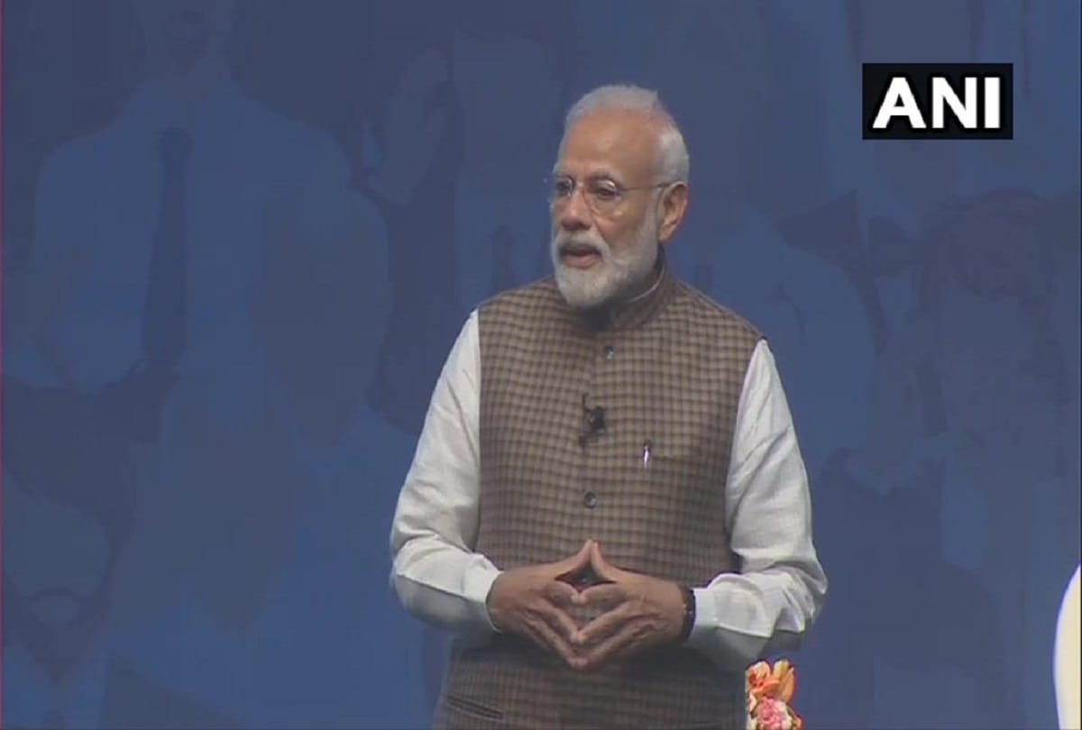 PM narendra Modi holds interaction with people at Main Bhi Chowkidar program