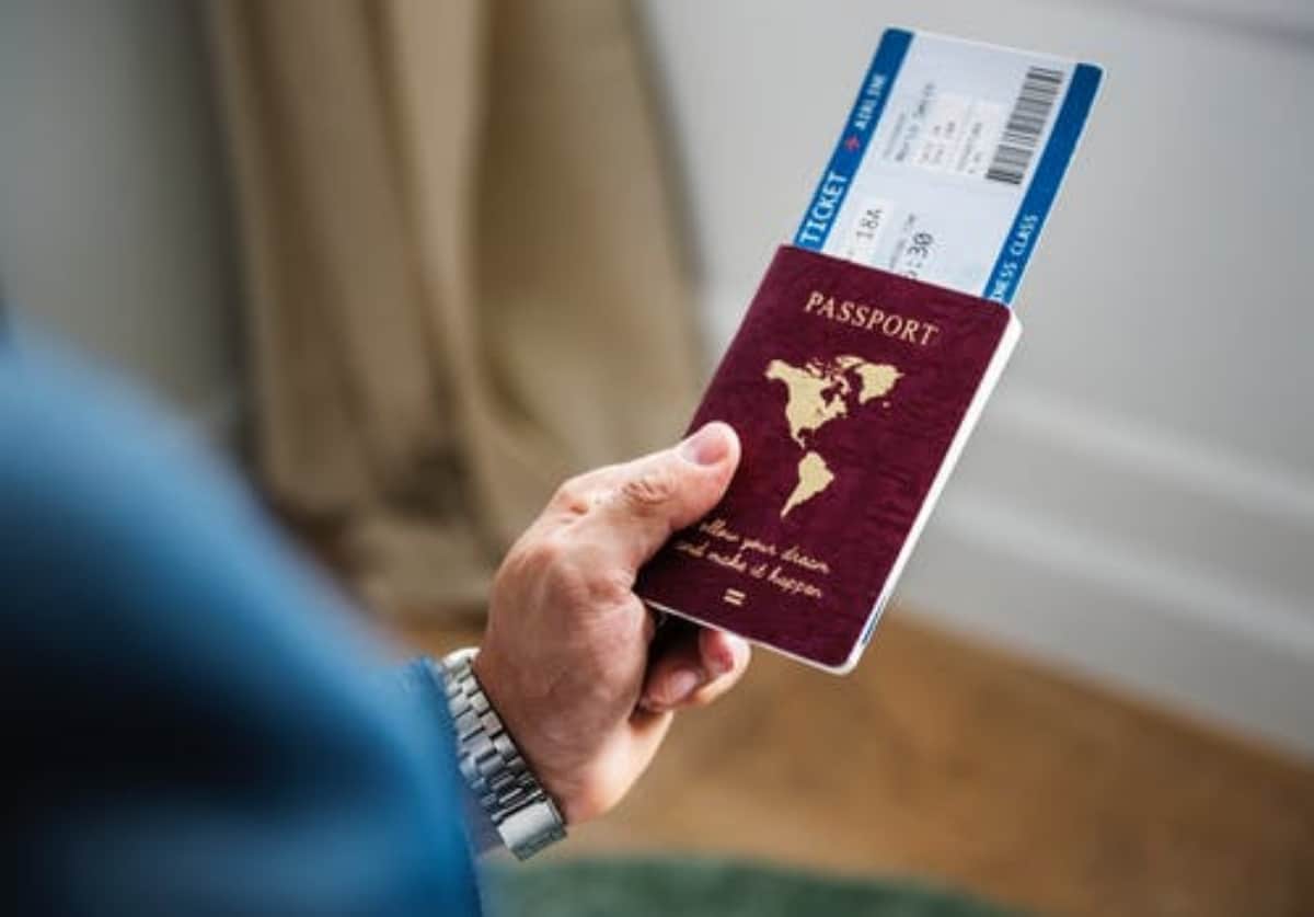 Know all about the different colours of Passport 