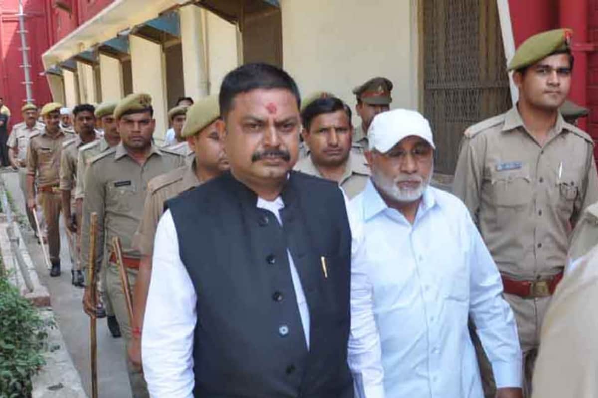 Badan Singh Badoo Sushil Mooch friendship is very strange, one is in jail and another is out