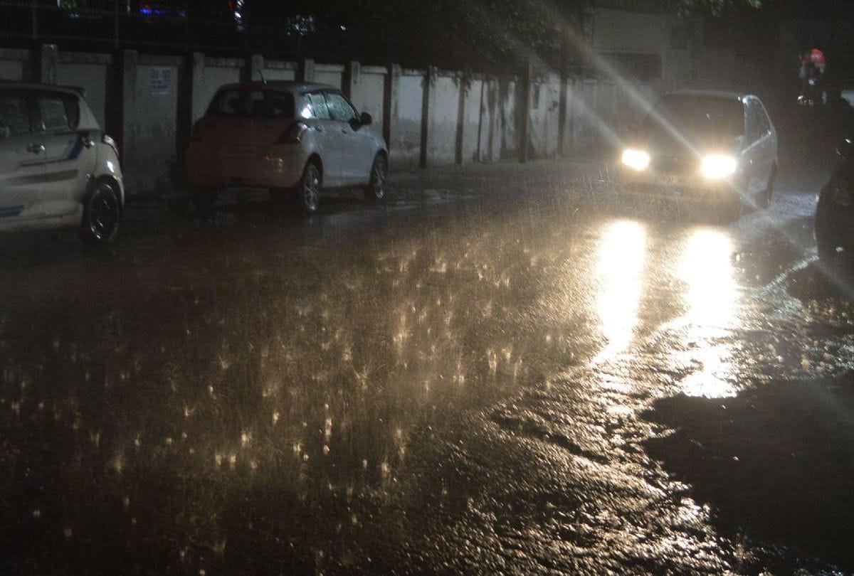 weather change due to thunderstorms rain in agra zone