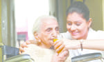 बुजुर्गऔर युवा