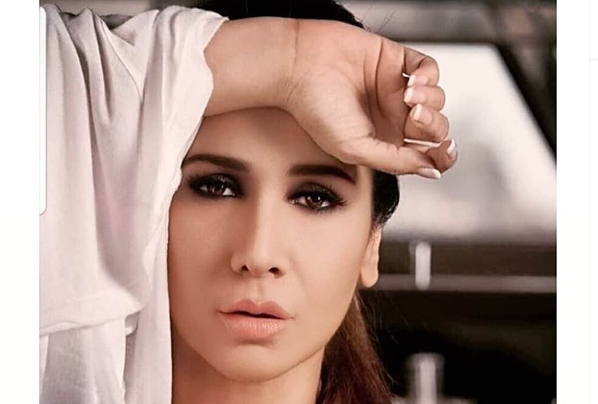 Ritu Shivpuri joins Congress After urmila matondkar