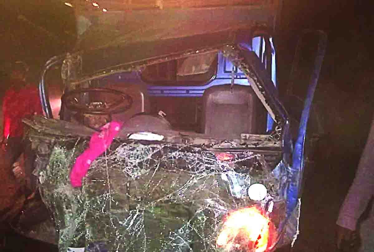 mother and son died in road accident fatehpur