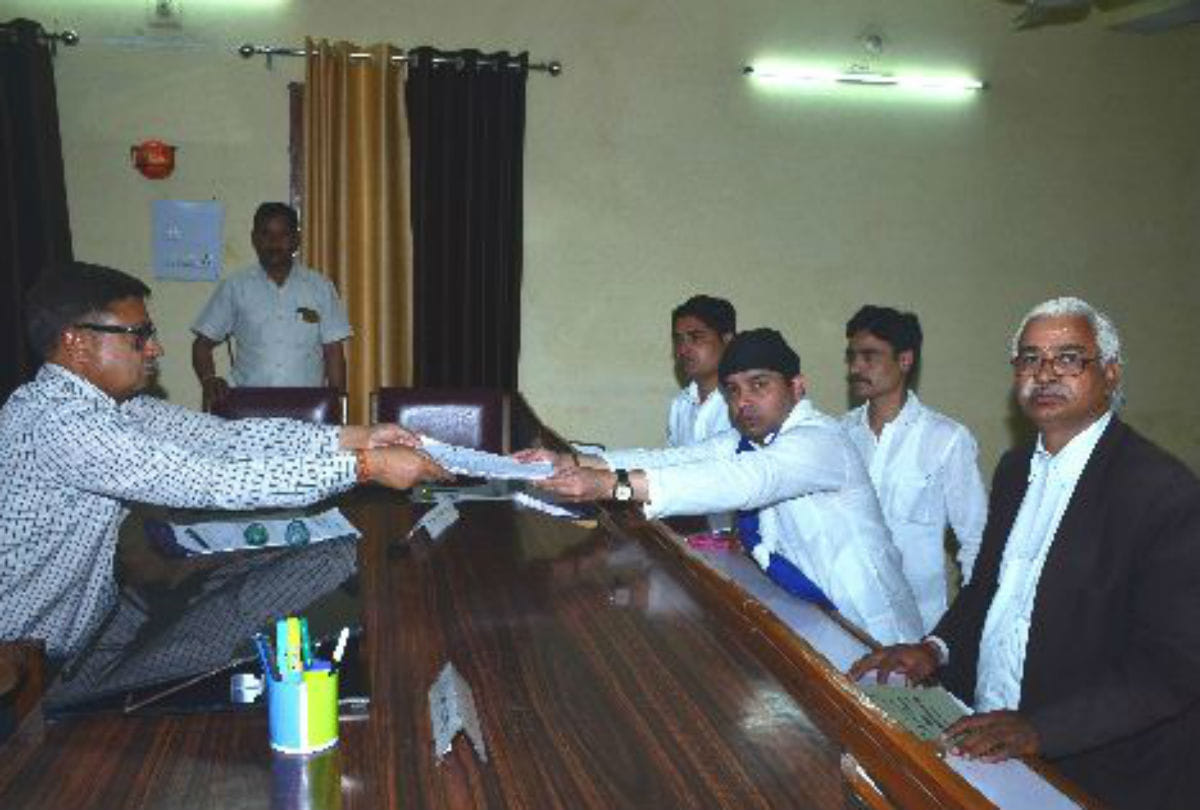 former minister chaudhary bashir nomination file from firozabad loksabha seat