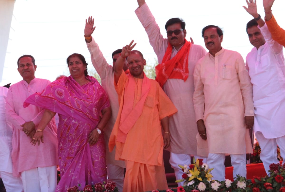 Lok Sabha Elections 2019 cm yogi rally in dadri was aim to thakurs gurjars who were unhappy with bjp