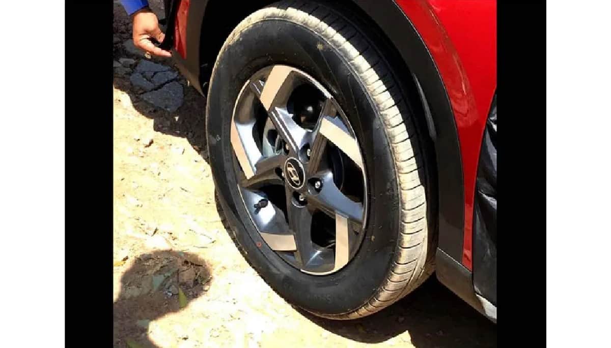 Maruti Vitara Brezza rival Hyundai Venue suv pictures leaked before launching