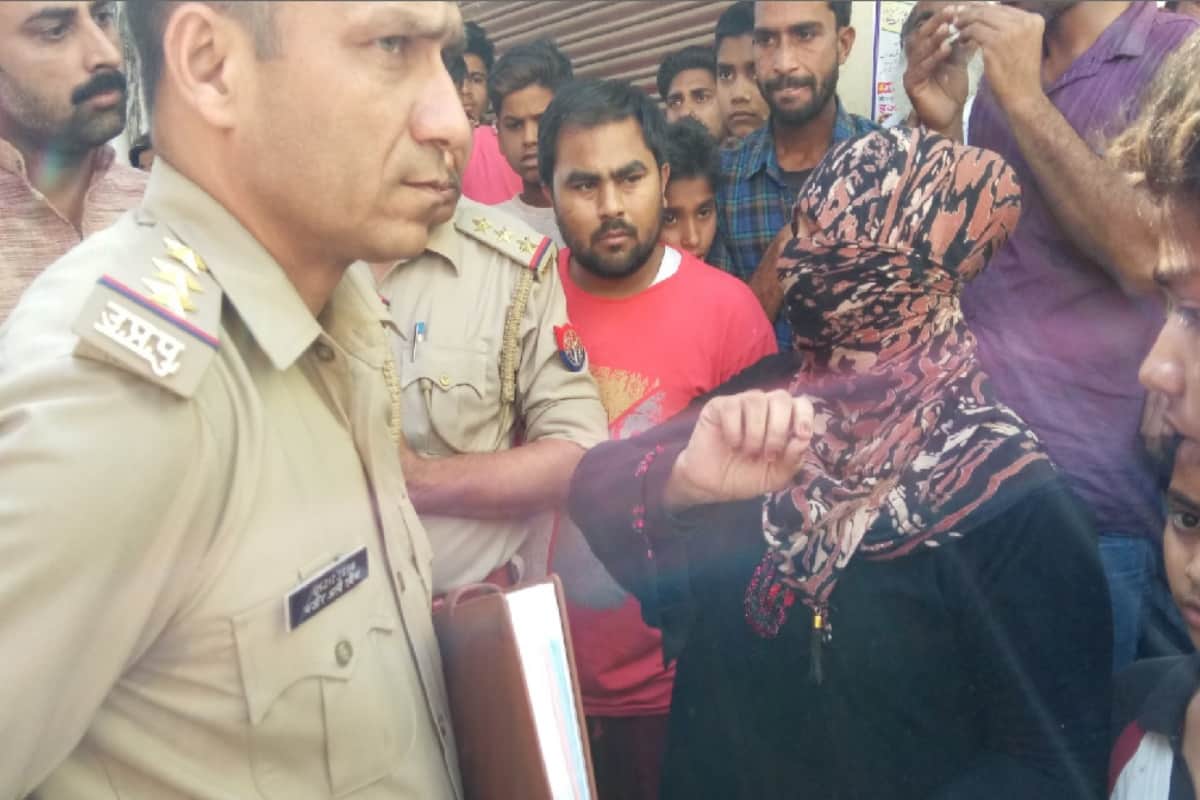 Murder for love affair in Meerut lisari gate