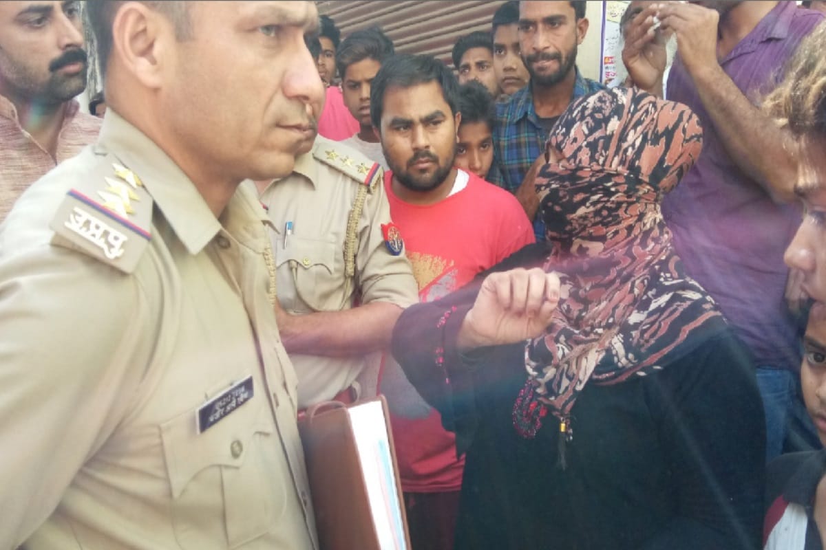 Murder for love affair in Meerut lisari gate