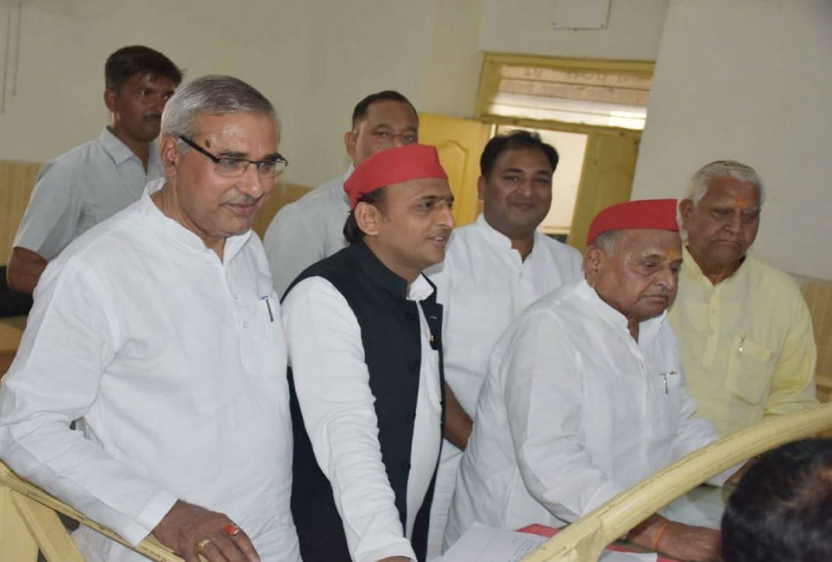Lok Sabha Elections 2019 Mulayam Singh Yadav nomination photos