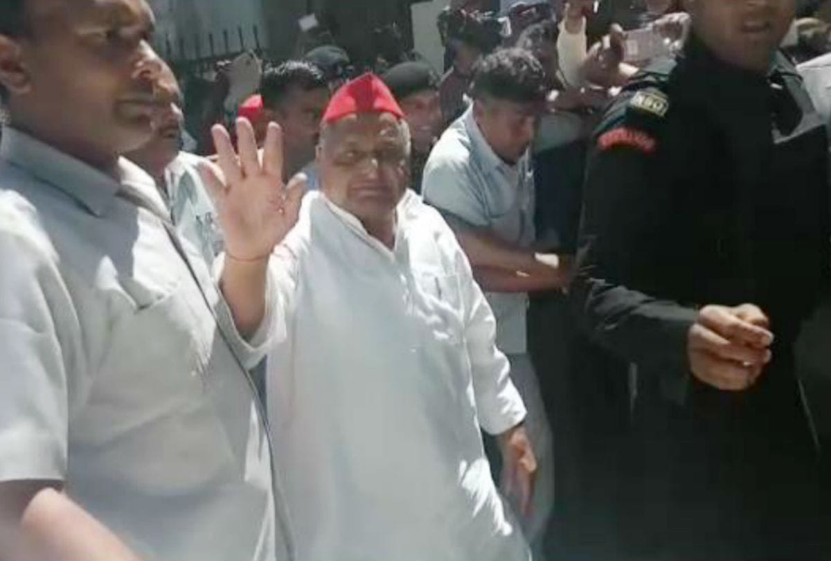 lok sabha elections 2019 mainpuri votes cast vote fight with bjp and mulayam