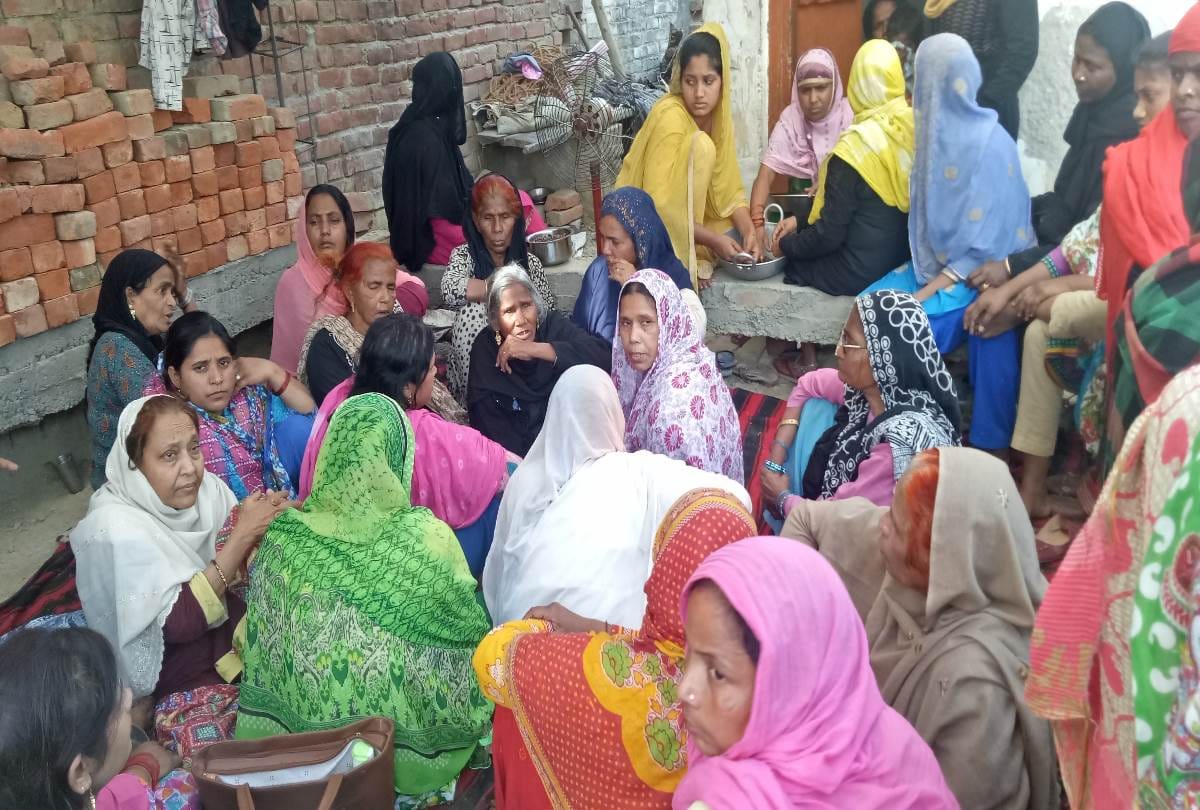 dead body of a man found in under construction house in lucknow