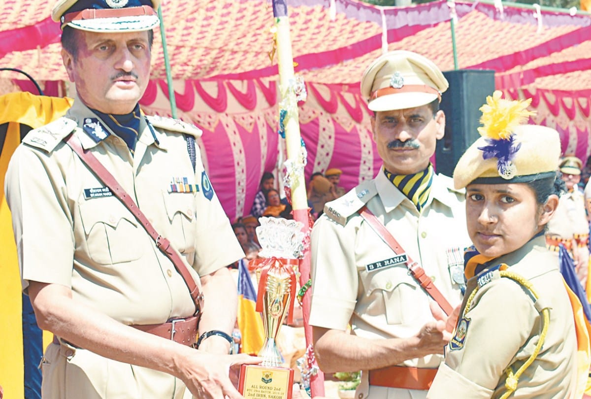 priyanka all round best in himachal police parade