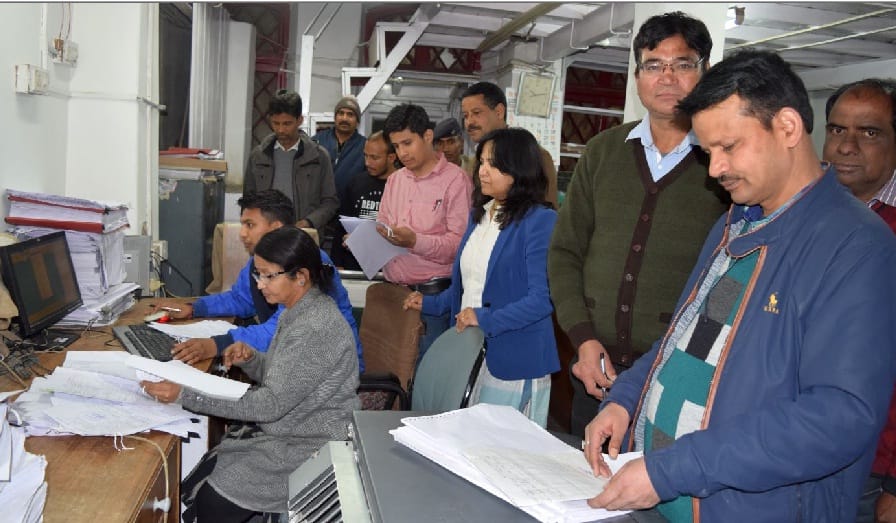 वितीय वर्ष के अंतिम दिन पास हुए साढ़े छह करोड़ के बिल