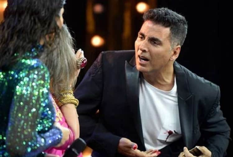 dimple kapadia reaction when saw akshay kumar blood stained