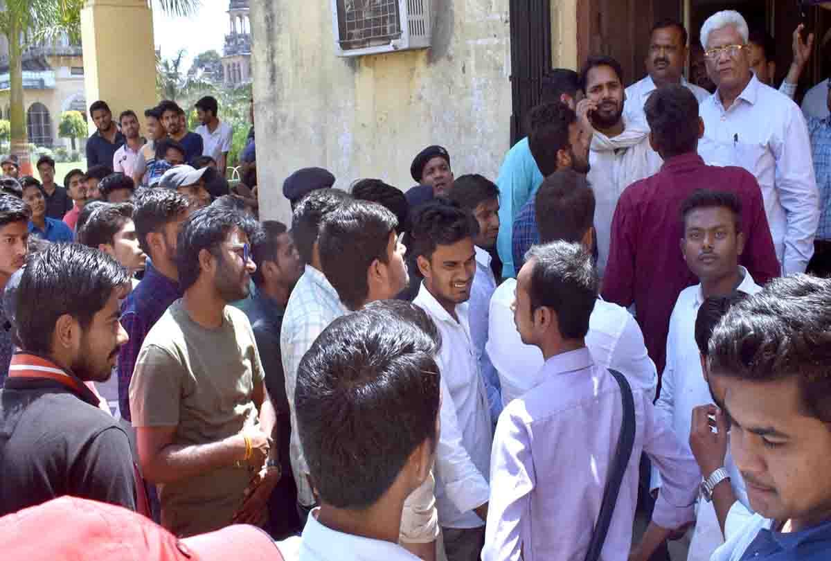 Holland Hall hostels in the rush for water